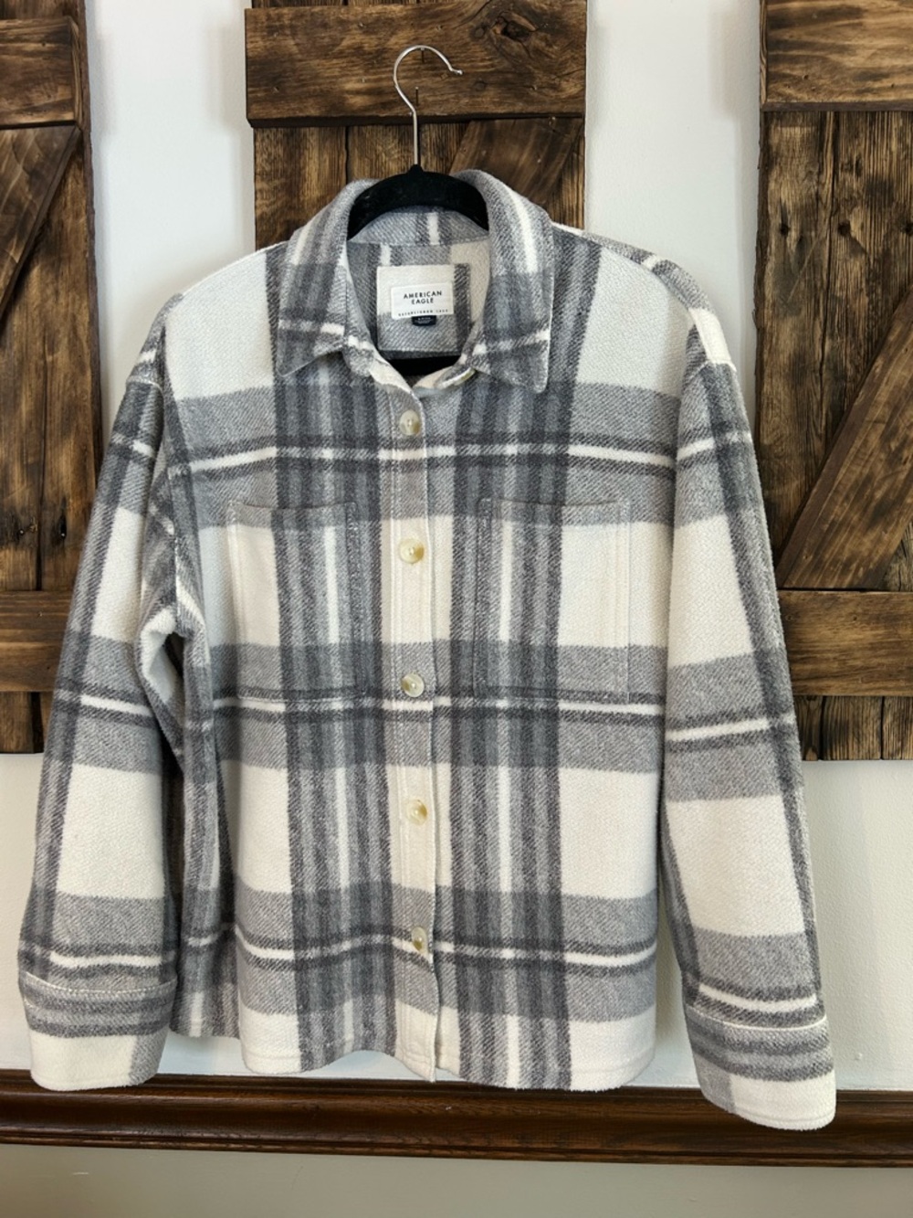 AMERICAN EAGLE OVERSIZED FLANNEL SHIRT JACKET SMALL